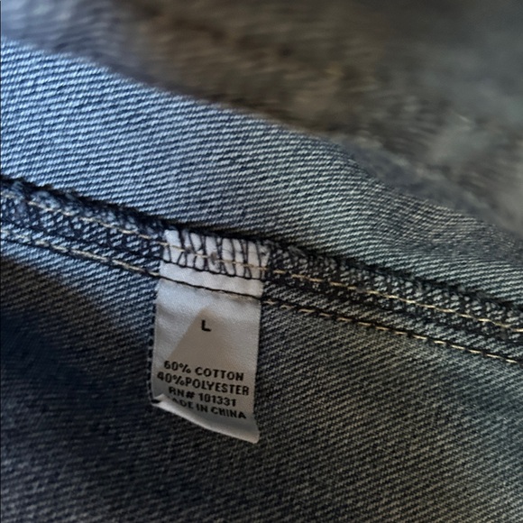 Refuge Distressed Blue Denim Jacket - Picture 3 of 11